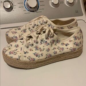 Torrid Cream Floral Platform Sneakers